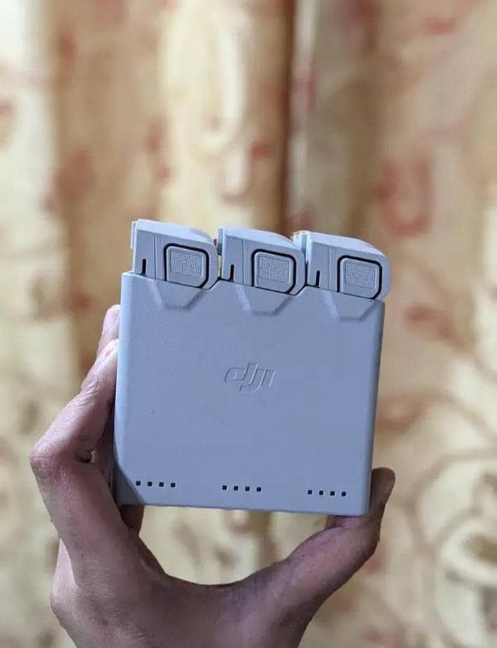 DJI Mini  Pro complete box 3