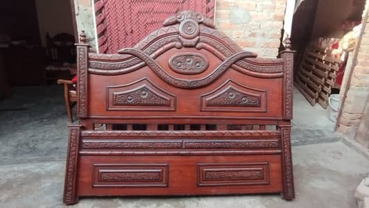 Mint condition Bed, Side Tables and Dressing Table