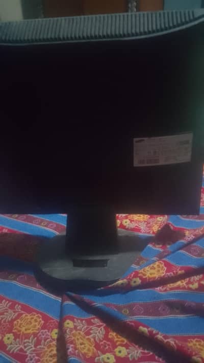 led on hai dono lakin panle tut giya hai 24 19 inch