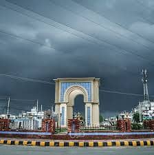 3.15 marla corner commercial plot available for sale in model town multan