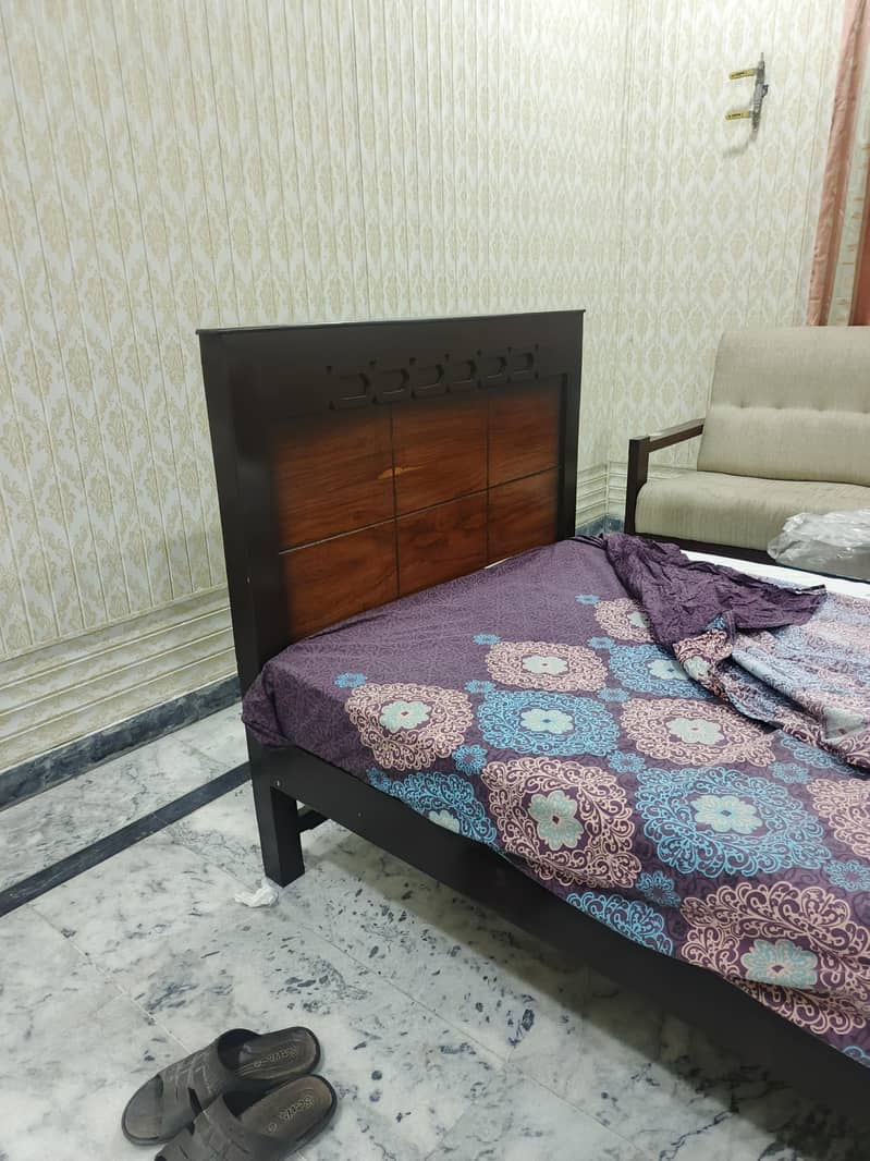 Single Bed 0