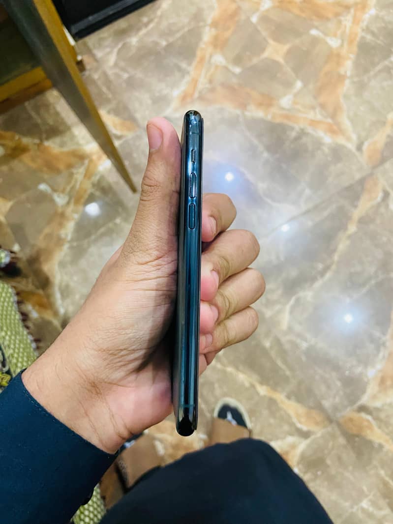 Iphone 11 pro 2