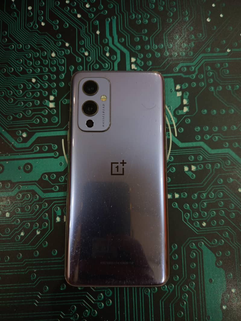 OnePlus 9 5G 1
