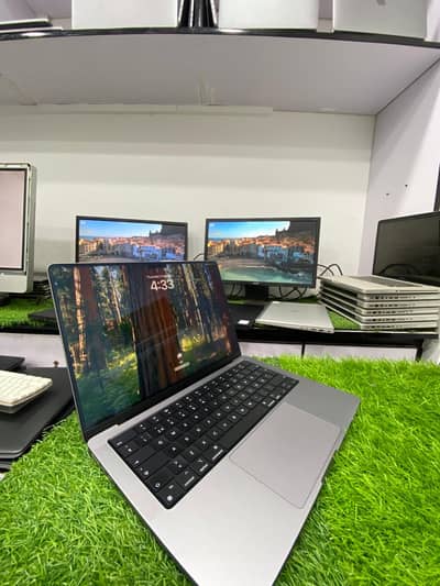 MacBook Pro 16 Inch (2021]