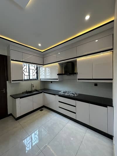 6 Marla Corner House for sale in Etihad Town phase-1 raiwind road.