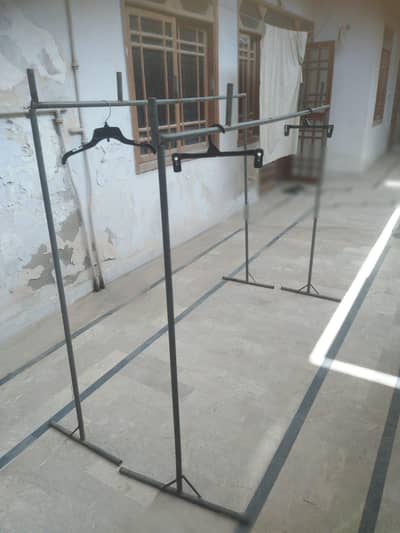 iron stands sell krna ha