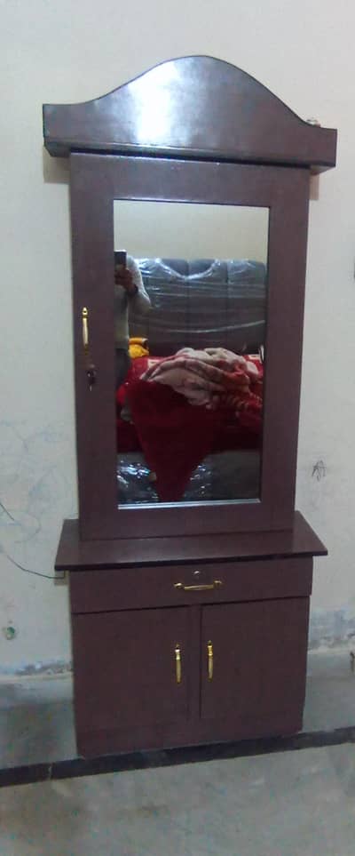 Dressor, used only 2 weeks