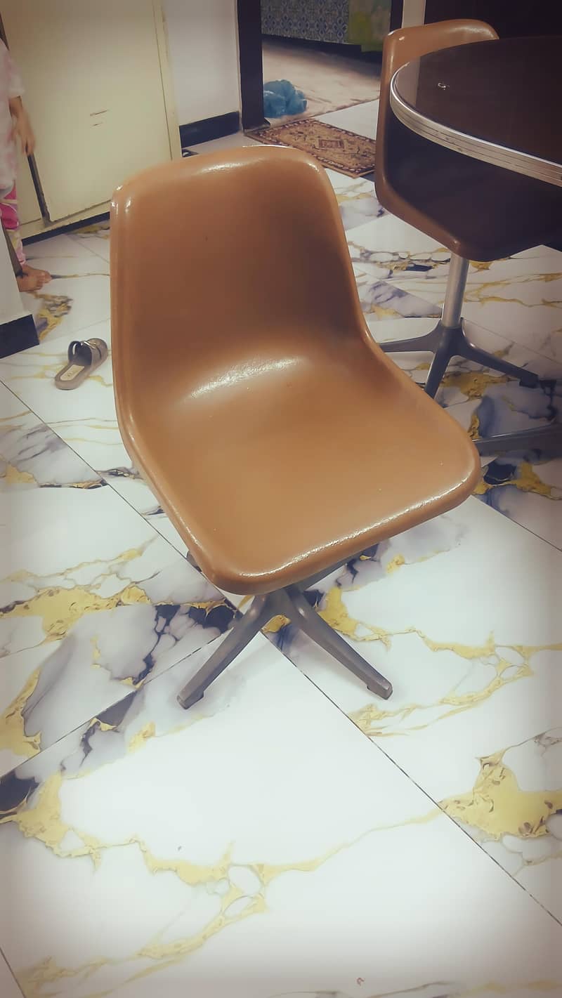 chairman dining table 2