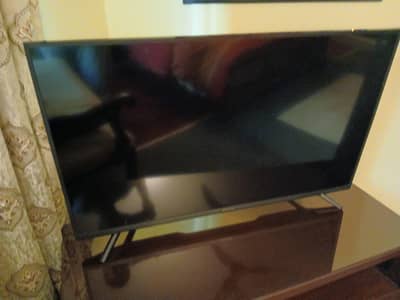 Sony Smart LED TV (Damaged Screen)