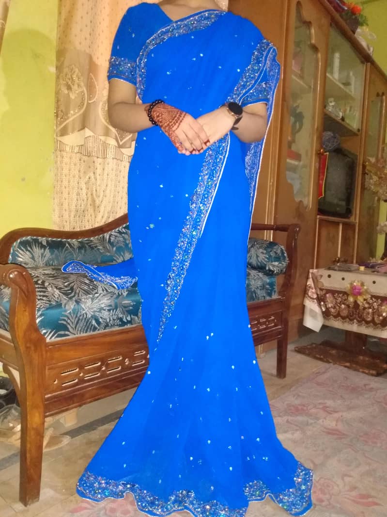 saree 0