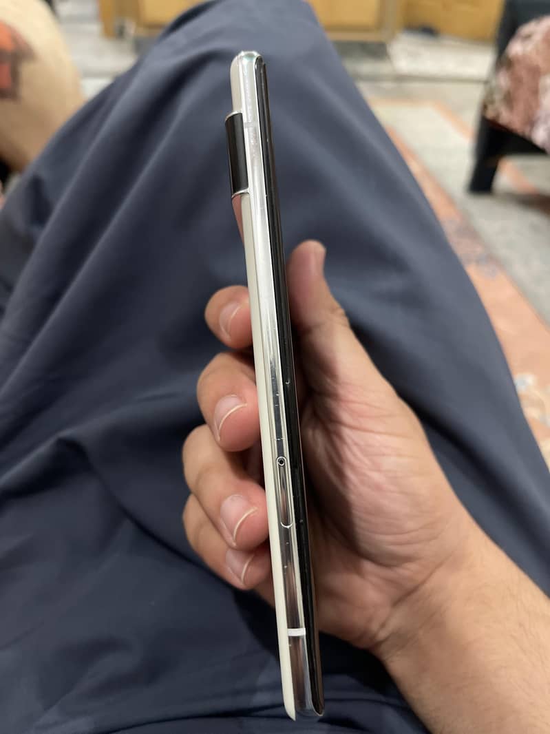 Google Pixel 6 pro 2