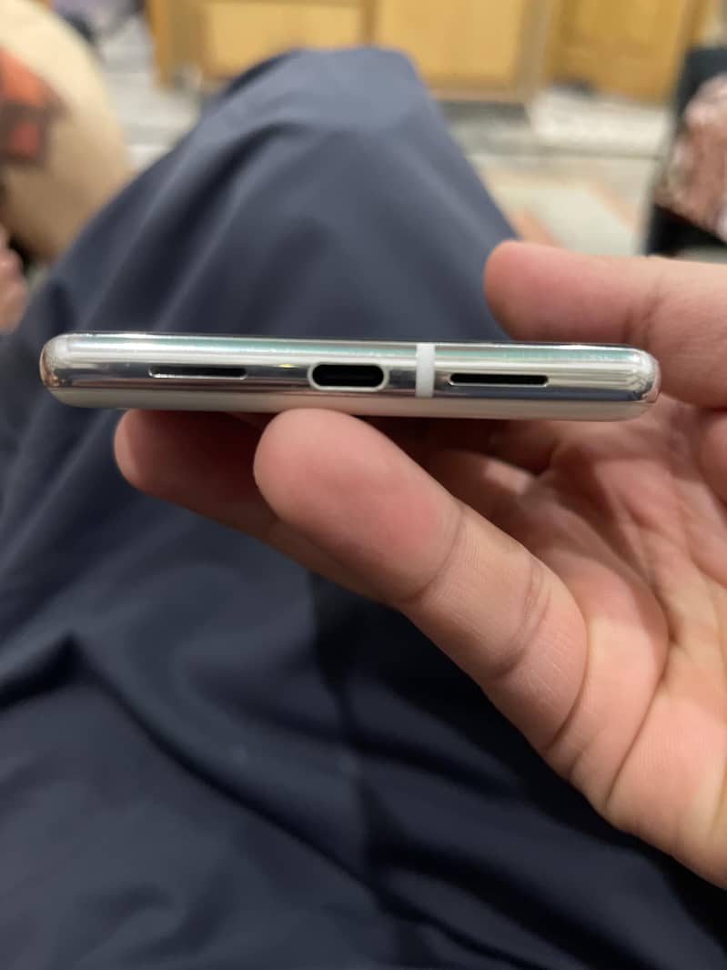 Google Pixel 6 pro 5