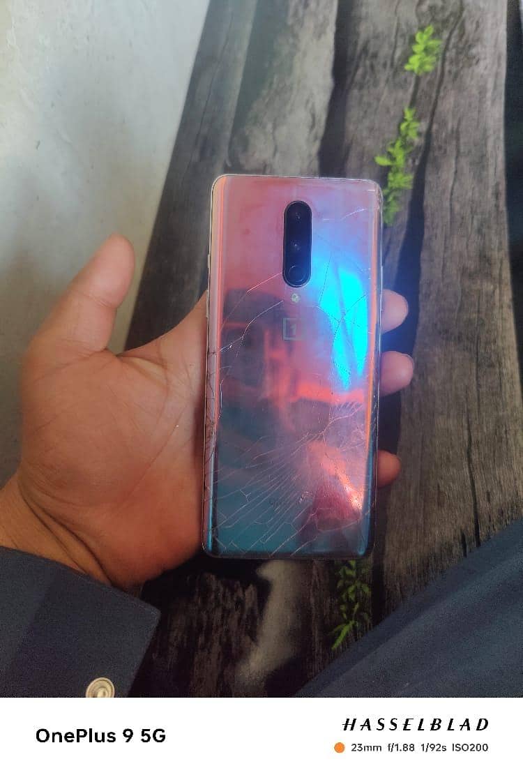 ONE PLUS 8 0