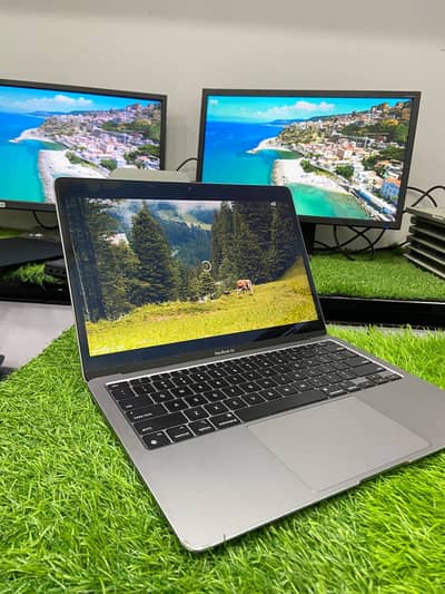 MacBook Air (M1, 2020)