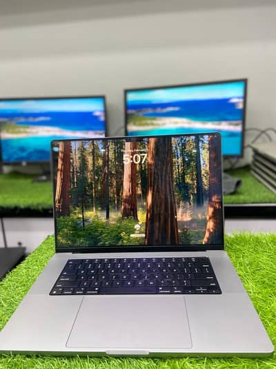 MacBook Pro 16 Inch (2021]