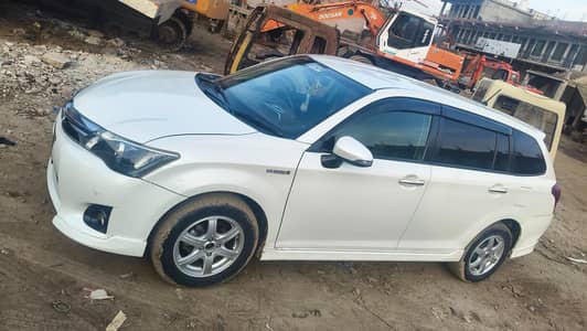 Toyota Corolla Fielder Hybrid – For Sale