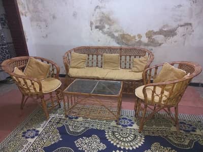 old 5 ceater sofa cet, can/rattan