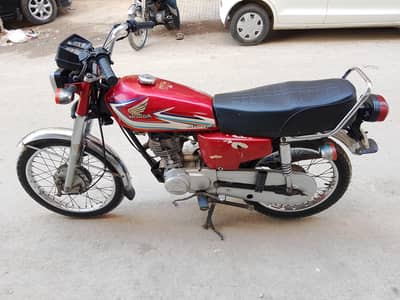 Honda CG 125 (Hyderabad number)