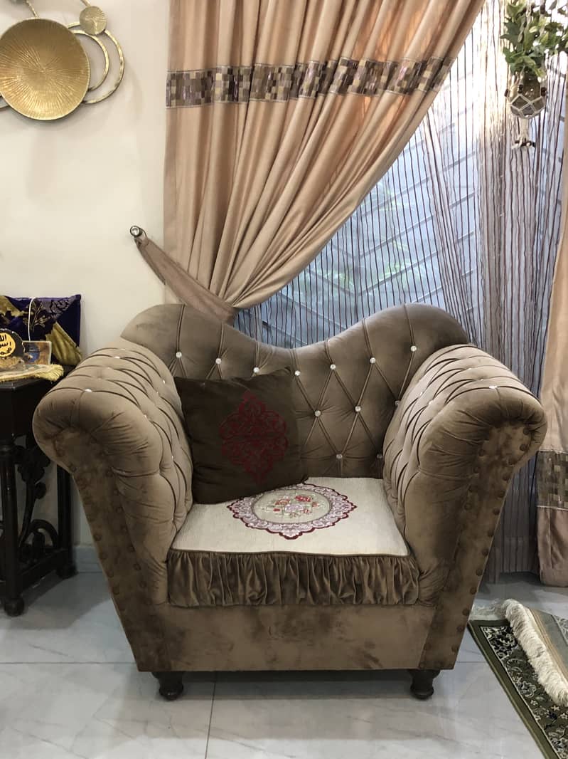 Sofa set with devan 2