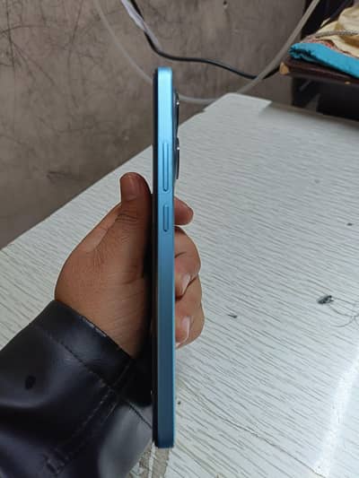 Xiaomi Redmi note 14.  Ram 8+6 - Rom 256
