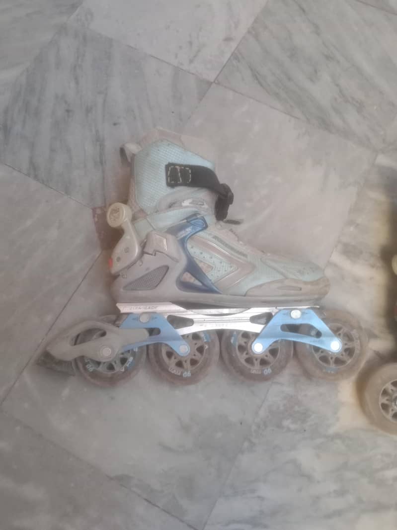 بلکل ٹیھک یے 4