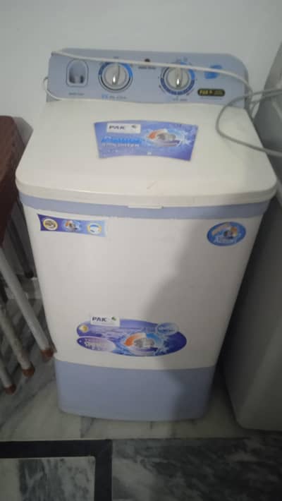 Dryer Machine Almost New For Sale in Reasonable price