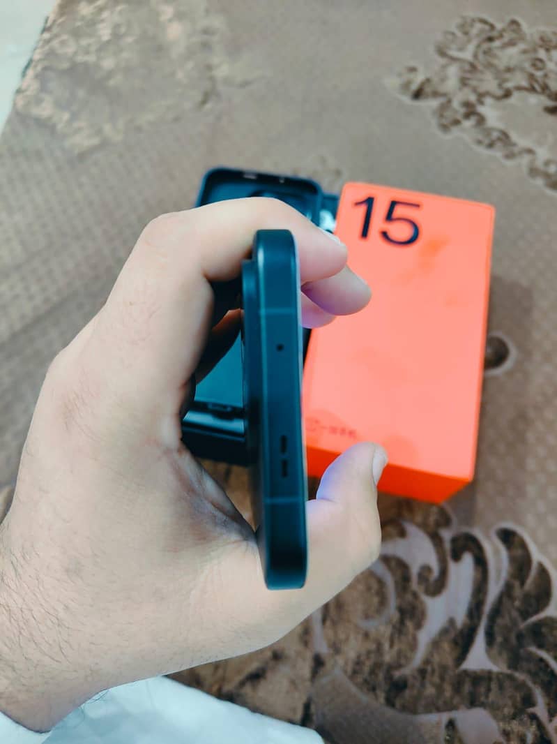 One plus 15 Camplete Box 6