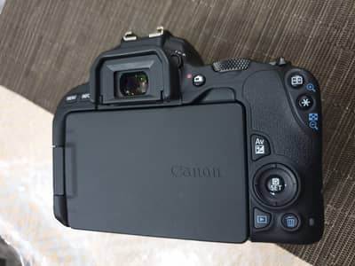 Canon 200D New condition full accessories