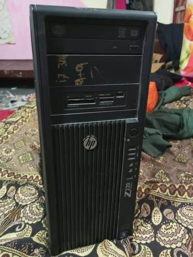 HP Z 2200 workstation  +  graphic card Nvidia 720 2gb + 12 gb ram 700