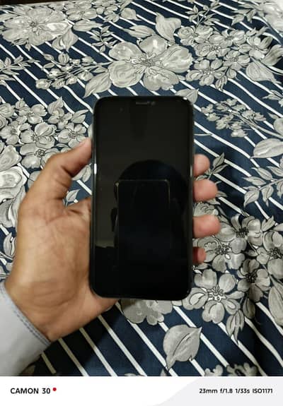 iphone 11 64gb urgently sale