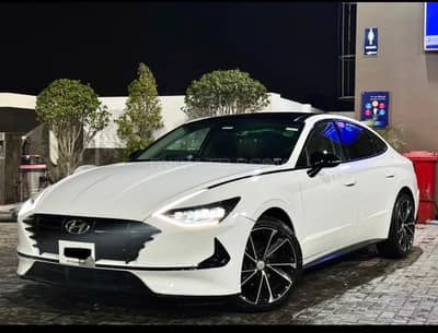Hyundai sonata 2022 model Super White color