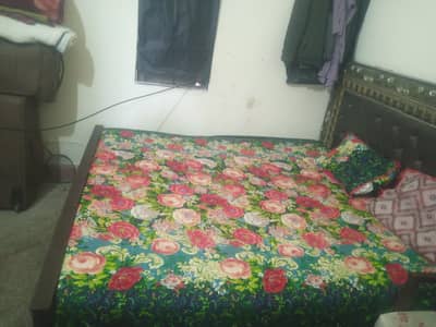 full size bed with mattress