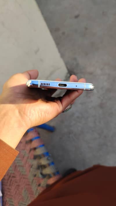 Samsung S20 plus . 12/128