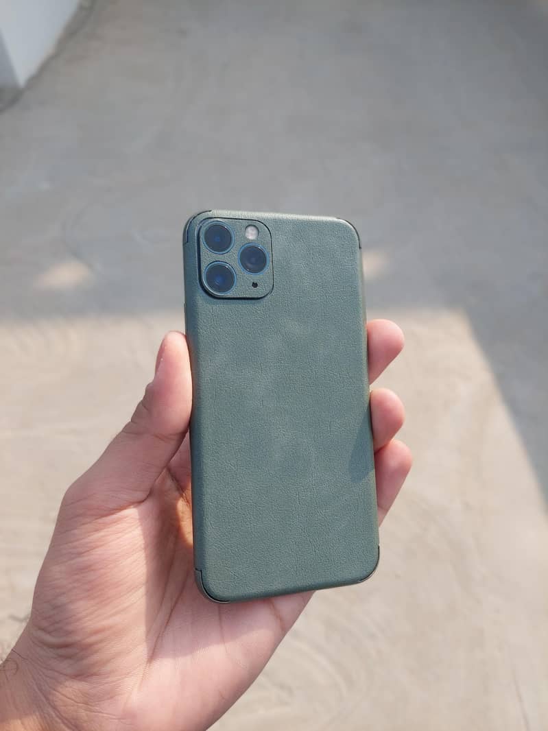 IPHONE 11 PRO 1