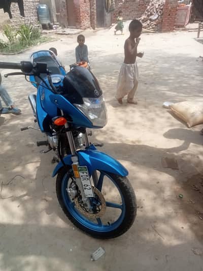 YAMAHA 125CC