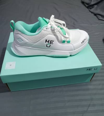 ME+U Bikes All-Rounder Flash Shoes – Brand New – UK Size 7 – 120 Euro