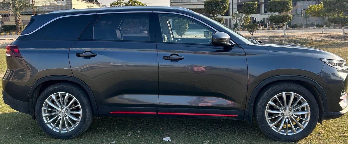 فرسٹ مالک 7 سیٹر 2