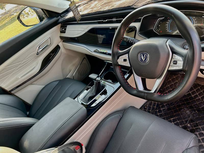 فرسٹ مالک 7 سیٹر 7