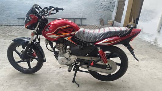 Brand new Honda Cb125f for urgent Sale