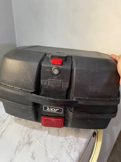 JDR Tail Box 45 Litr 1 Week Used