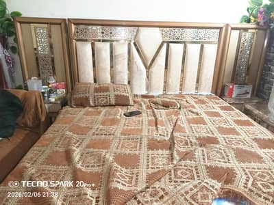 King bed with side tables