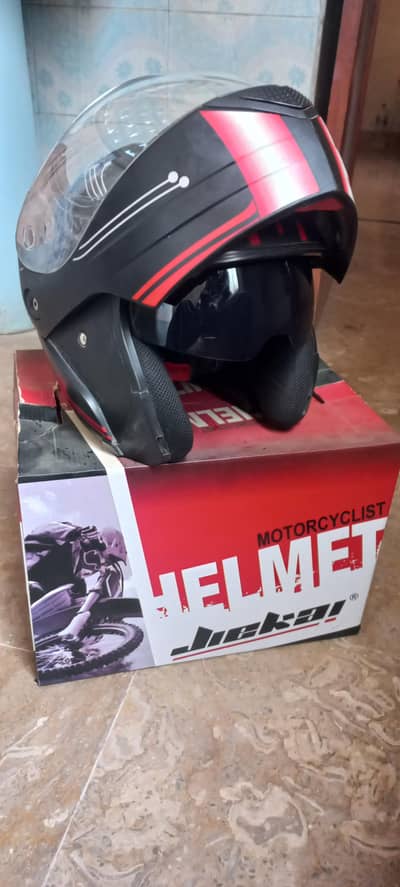 Jiekai helmet (DOT approved) 9/10 condition.