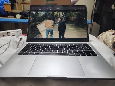 MacBook Pro i7 512GB SSD SPACE GREY better than HP Accer Dell Laptops