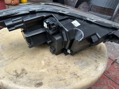 Toyota Raize Headlights