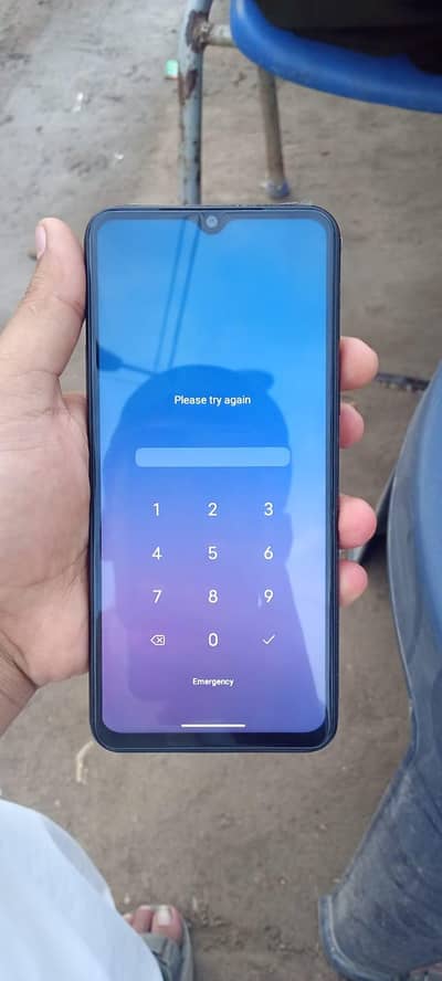 vivo y18 4gb or 128gb