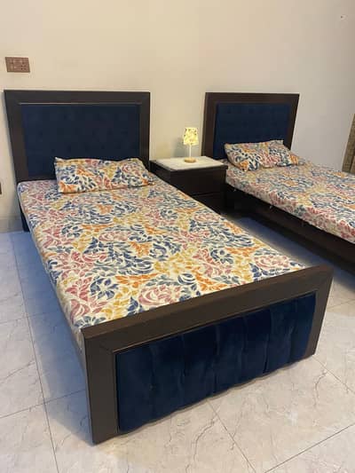2 Single beds for SALE