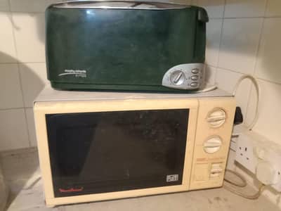 Microwave and toaster electric in used