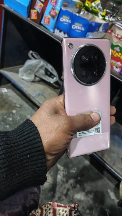 Infinix zero 40 8/256 10/10