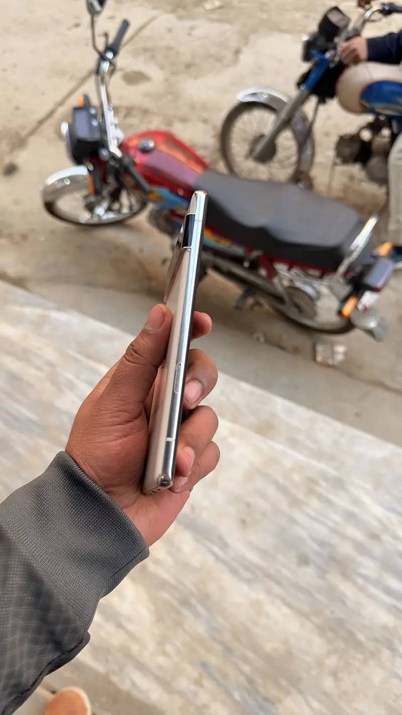 Google Pixel 6 pro 8