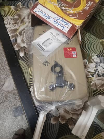 instant geyser gas/ lpg. for sale. condituon 10/10.